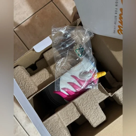 Humidifier - Picture 2 of 3